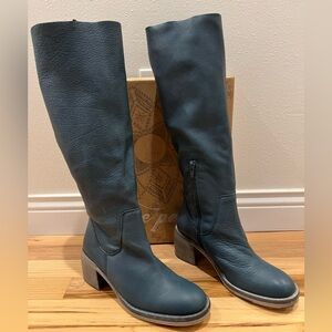 Brand new Free People rinsed navy essential tall slouch boots size 38 blue